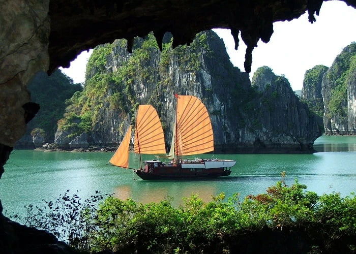 Hang sáng – Hang tối