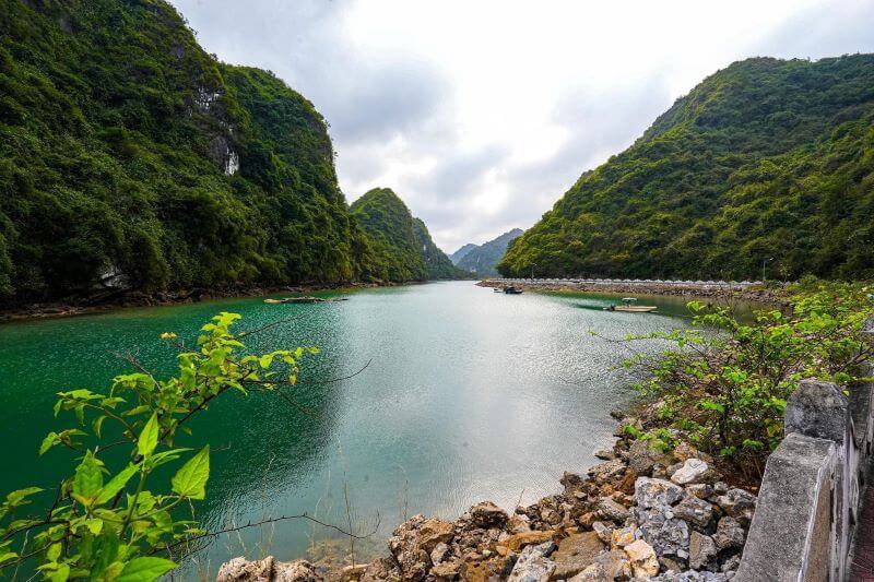 Làng Việt Hải