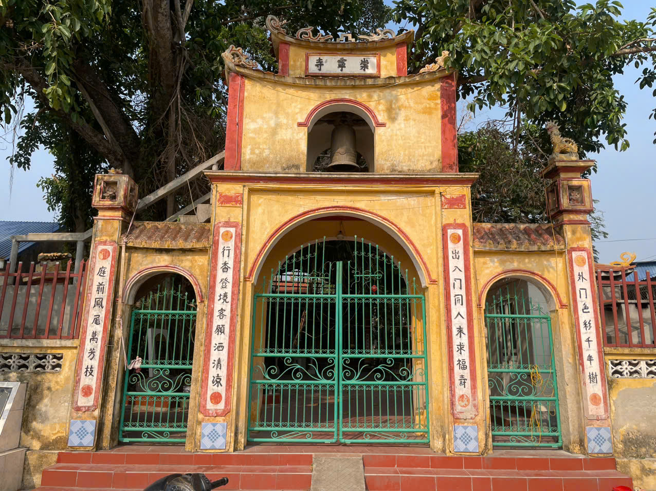 Chùa Sùng Linh Tự